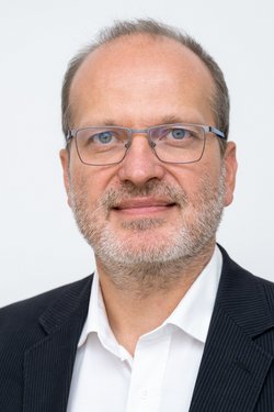 Prof. Dr. Rafael Mikolajczyk