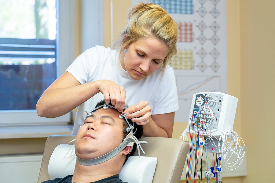 Brain adaptation to stress